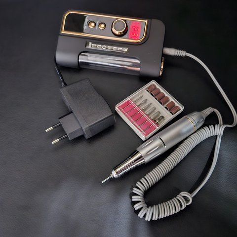 Фрезер для манікюру та педикюру BQ-301 з акумулятором на 35 000 об/хв. Колір чорний 003585 фото