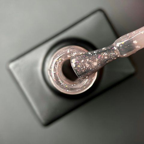 Базове покриття з легким світловідбиваючим ефектом Diamond Base Designer Professional 9 мл. №269 009993 фото