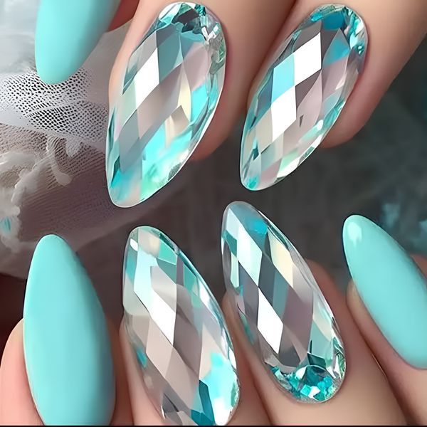 Гелеві тіпси Designer 3D Diamond Fast Gel Tips DF5 Almond small 120шт. Nat-0425 фото