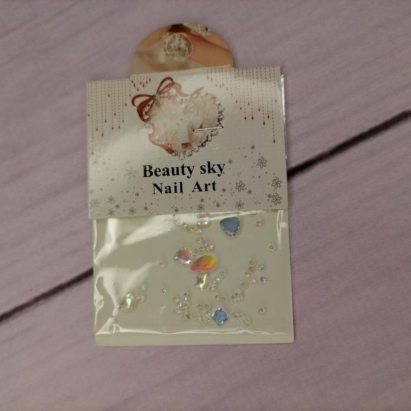 Гарні стрази для декору нігтів Nail Art 04028 фото