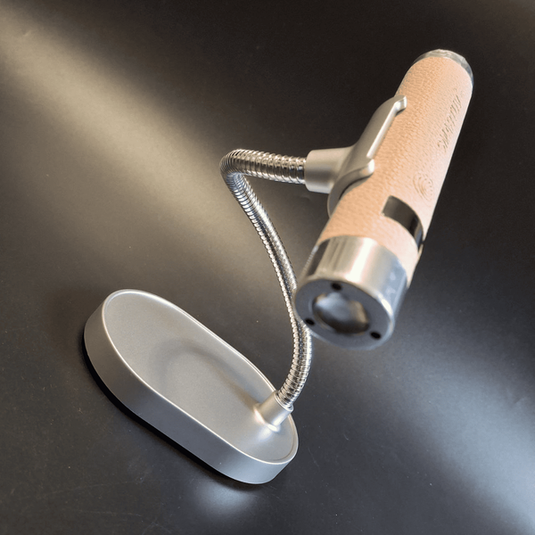 UV/LED фонарик на аккумуляторе с подставкой A.N.D SMARTUV N2 Intelligent AI Sensor 5Вт. PINK Mary015 фото